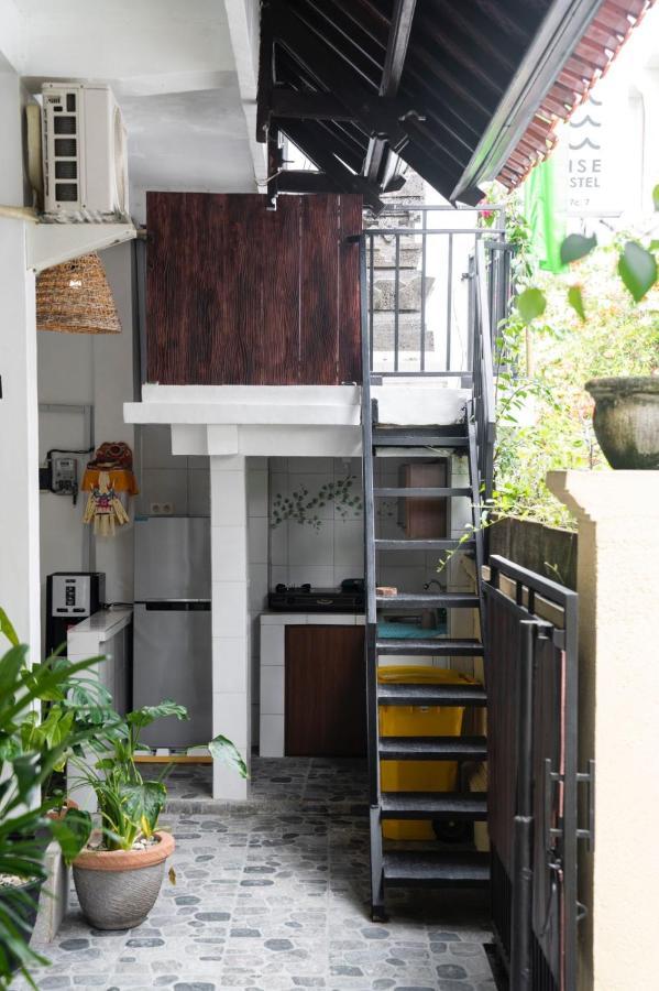 Sunrise Surf Guest House Canggu Esterno foto